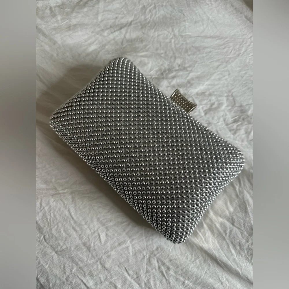 Crystal clutch